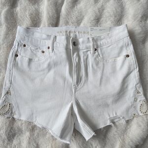 American Eagle Outfitters White Women Shorts
